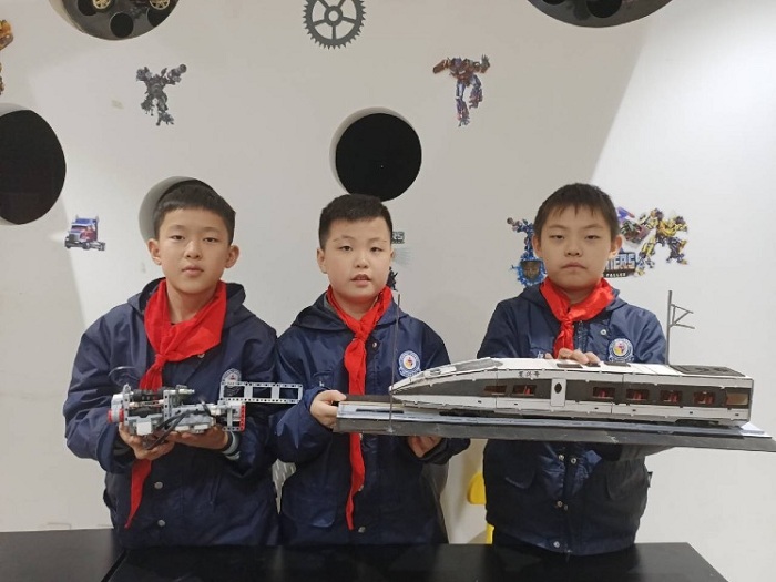 6.葉頌、王梓陽、袁博小隊.png 6.葉頌、王梓陽、袁博小隊.png