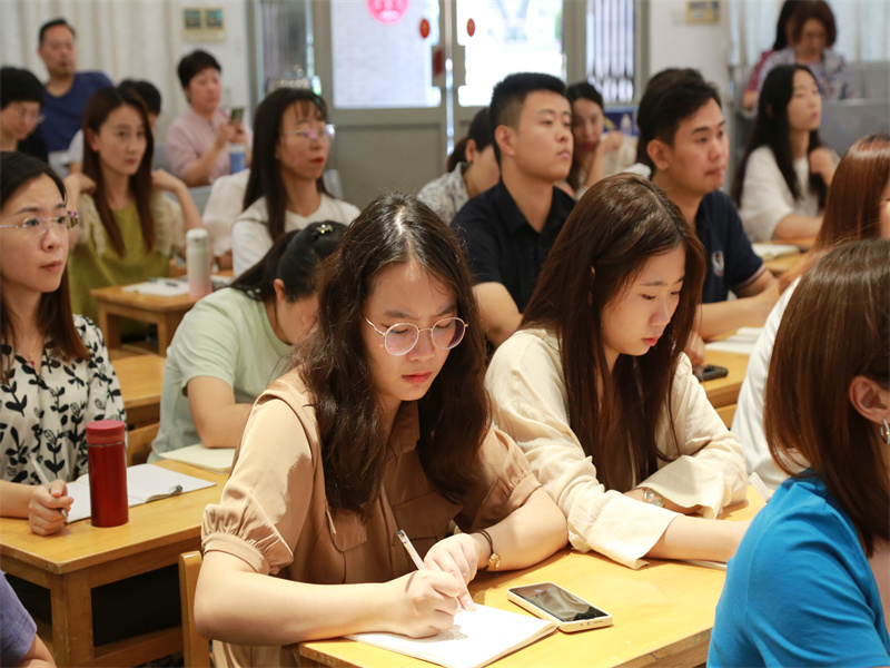 5.老師們聽課.jpg 5.老師們聽課.jpg