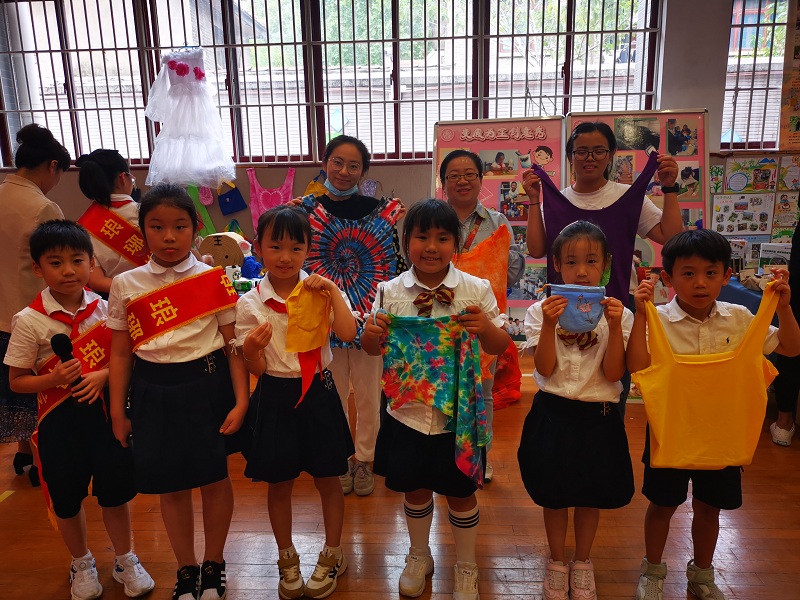 生2：二（4）班  許睿宸  郭筱恬  沈牧&nbsp;劉堯芮&nbsp;顧馨苒&nbsp;楊柳.jpg