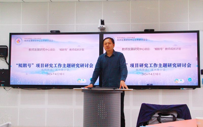 圖2 漢江路(lù) 萬進主任2.jpg